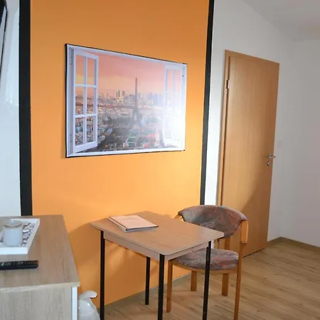 Gaestehaus Radler Scheune Pensión Heede