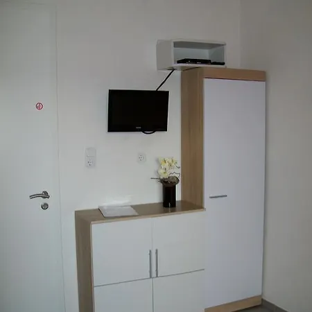 Pensión Gaestehaus Radler Scheune 3*